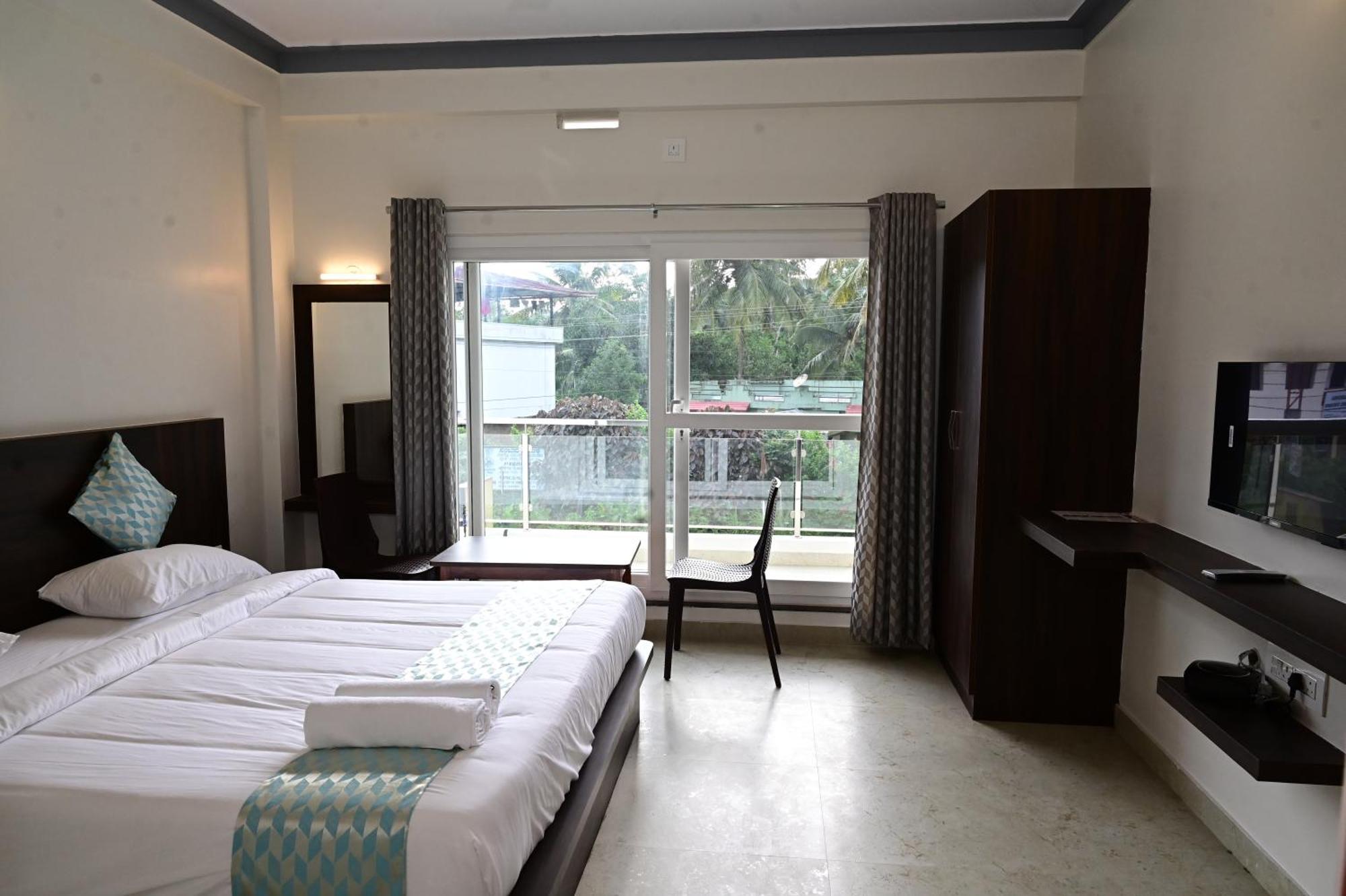 Grand Misty Heaven Villa Мадикери Екстериор снимка