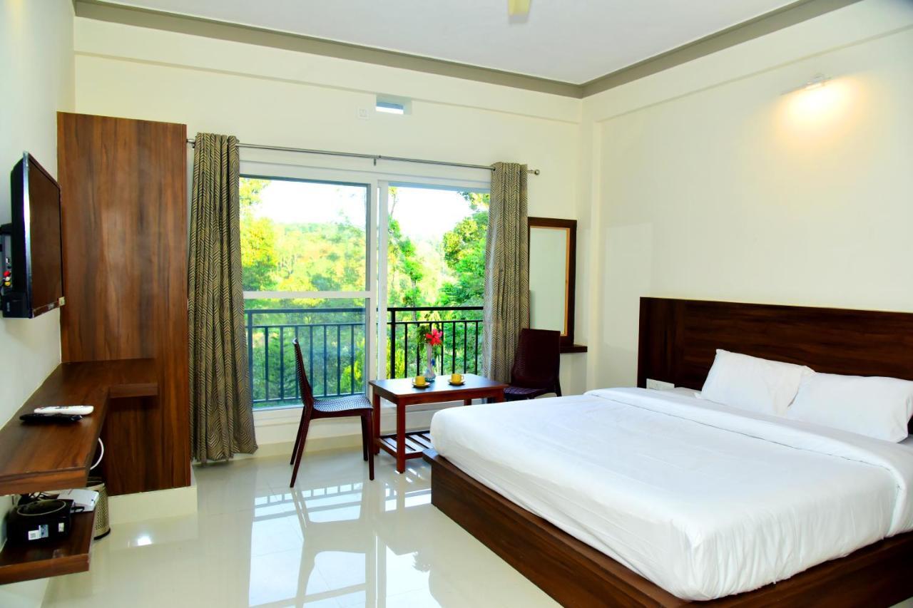 Grand Misty Heaven Villa Мадикери Екстериор снимка