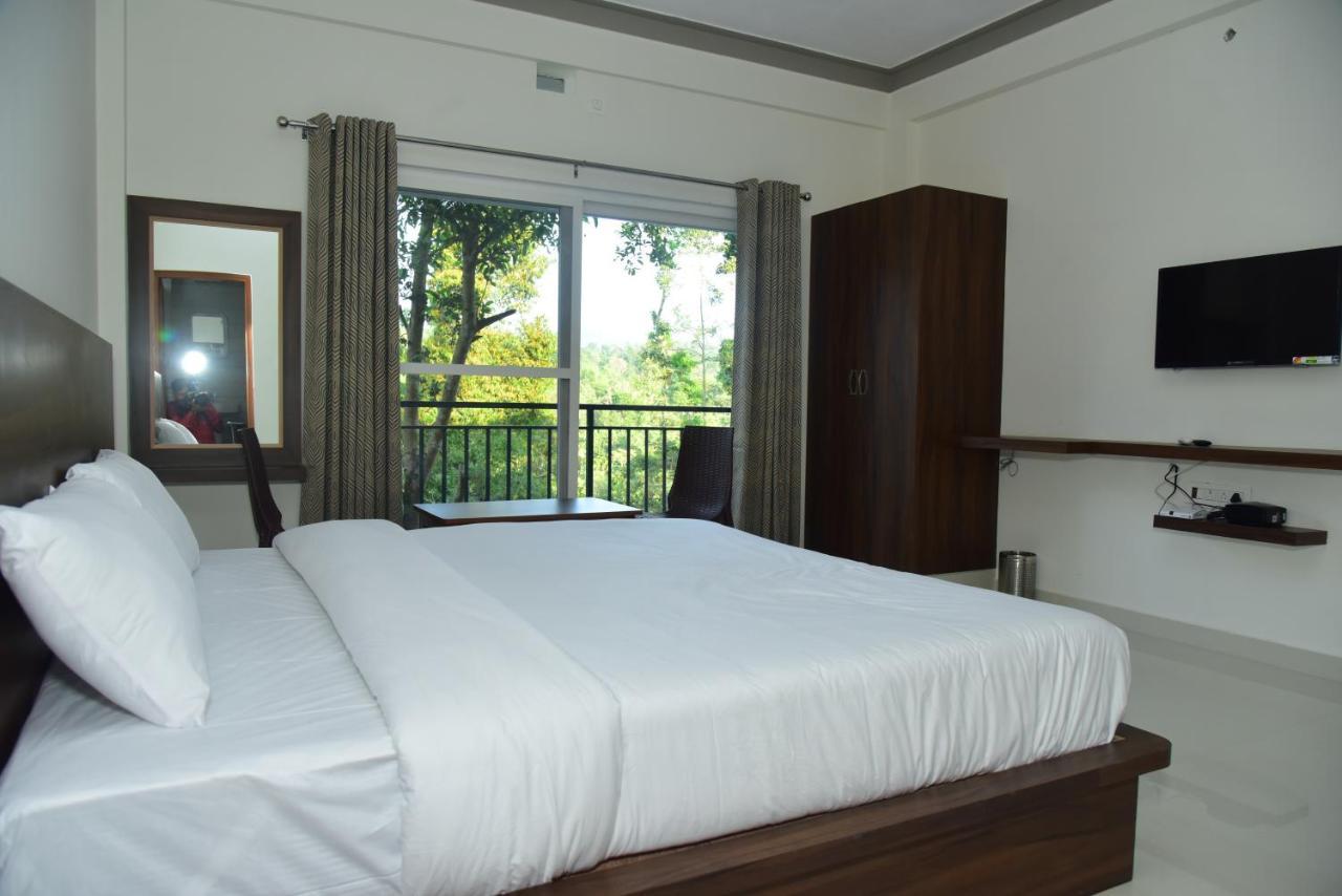 Grand Misty Heaven Villa Мадикери Екстериор снимка